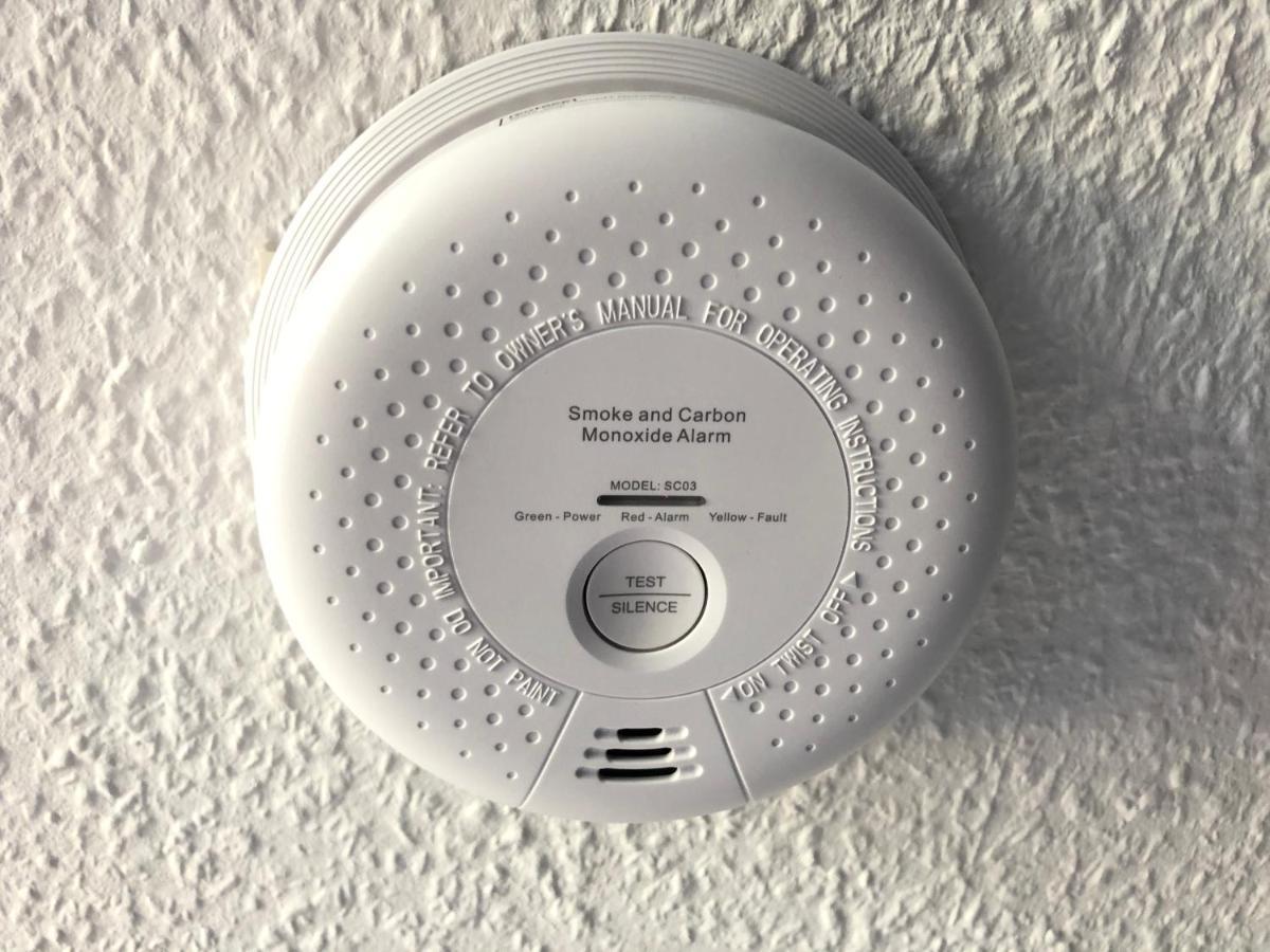 Cottbus-Apartments - Green Apartment I Privat I Wifi I Kueche I Balkon Exteriör bild