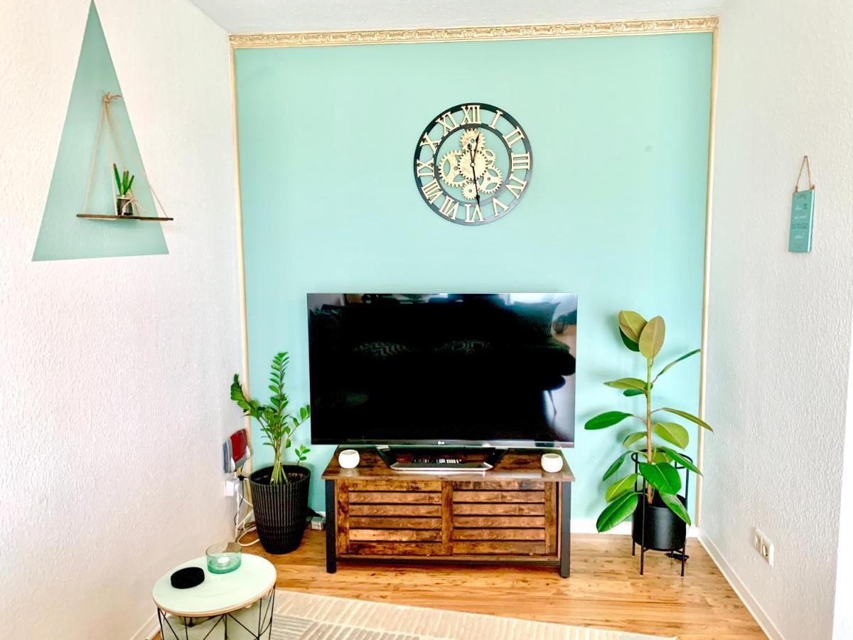 Cottbus-Apartments - Green Apartment I Privat I Wifi I Kueche I Balkon Exteriör bild